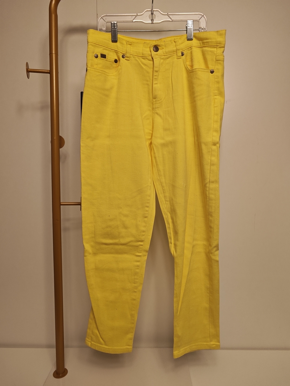 DG2 by Diane Gilman Skinny Jeans in Bright Yellow